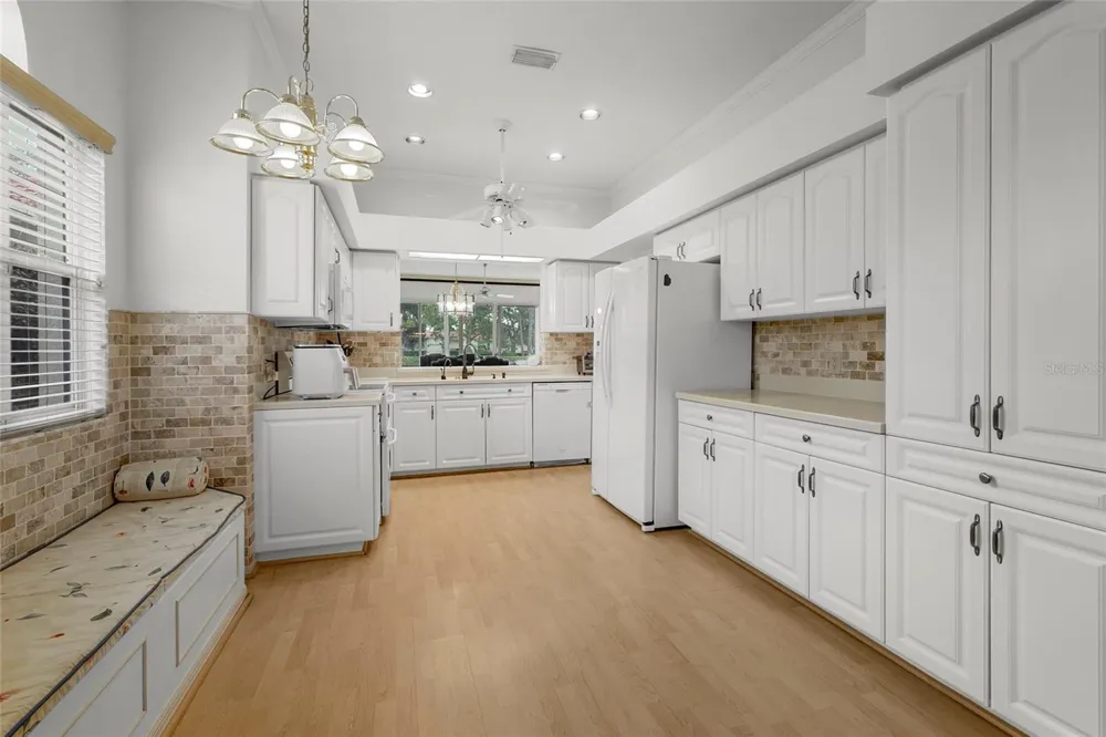 3350 W CHELMSFORD COURT #13 Sarasota, FL 34235