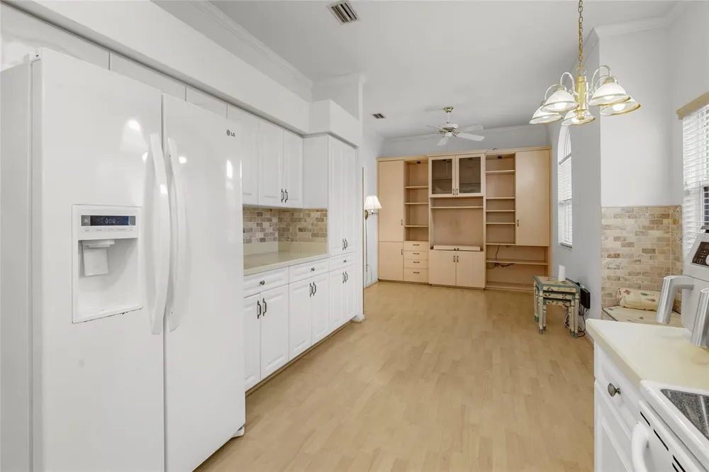 3350 W CHELMSFORD COURT #13 Sarasota, FL 34235