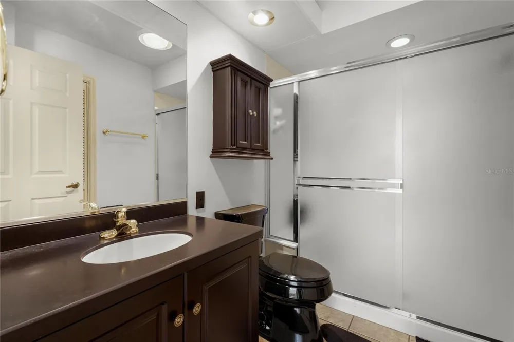 3350 W CHELMSFORD COURT #13 Sarasota, FL 34235