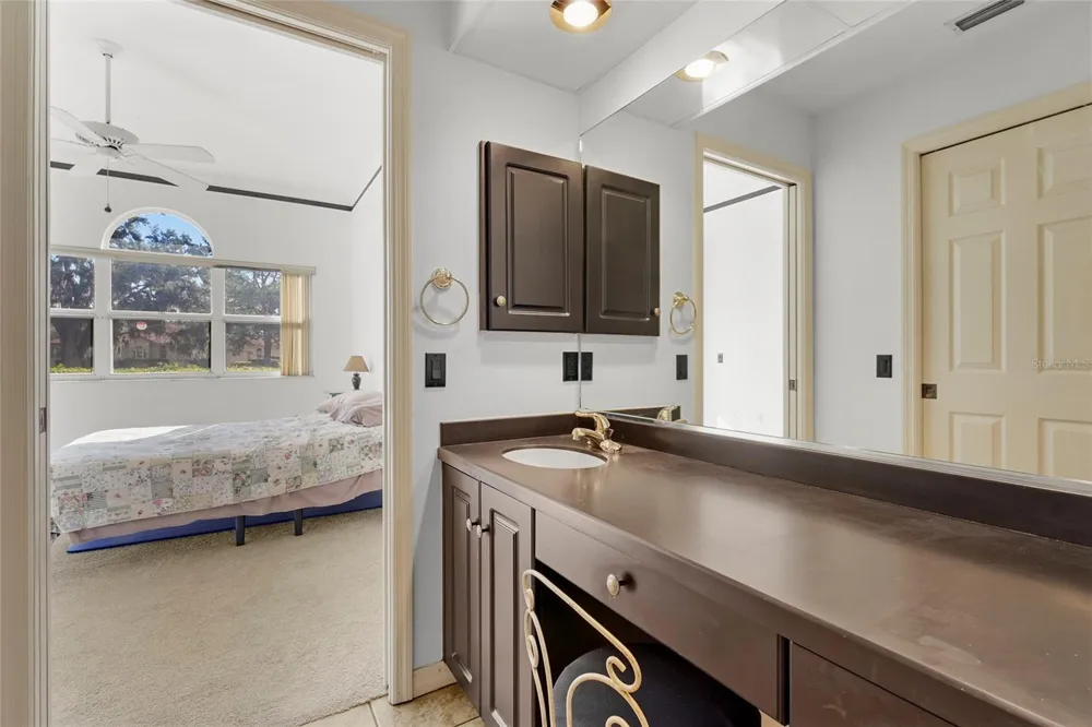 3350 W CHELMSFORD COURT #13 Sarasota, FL 34235