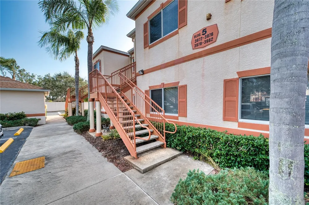 3980 MEDITERRANEA CIRCLE #522 Sarasota, FL 34233