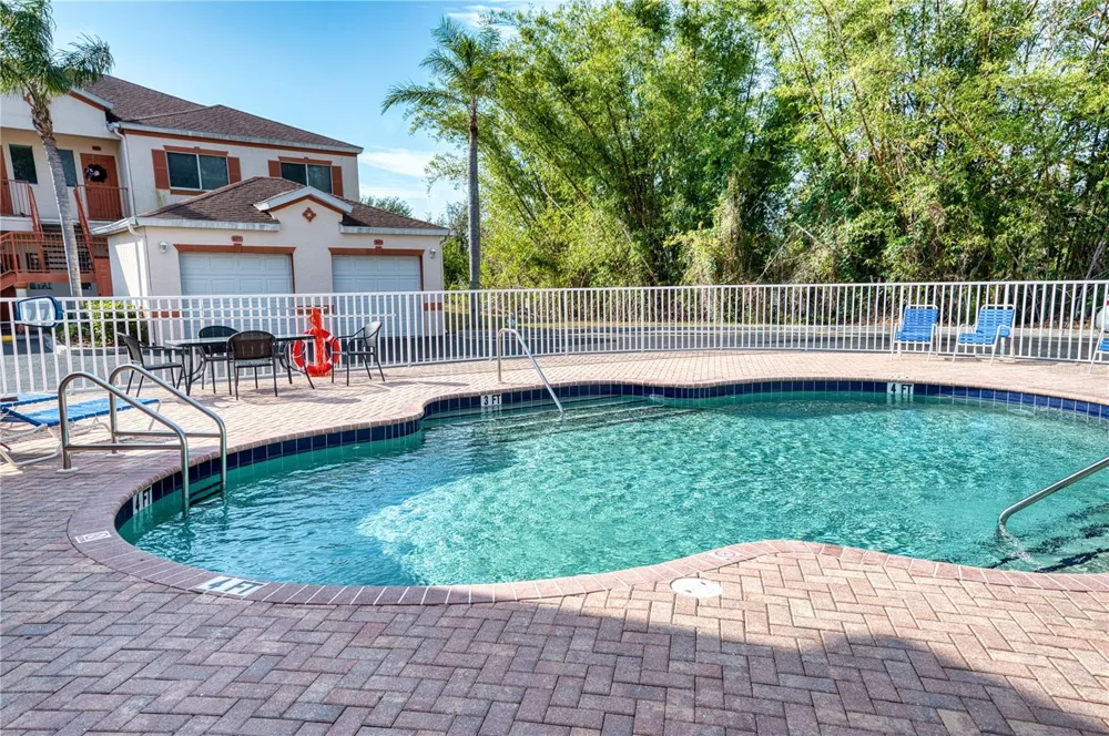 3980 MEDITERRANEA CIRCLE #522 Sarasota, FL 34233
