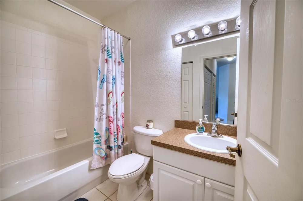 3980 MEDITERRANEA CIRCLE #522 Sarasota, FL 34233