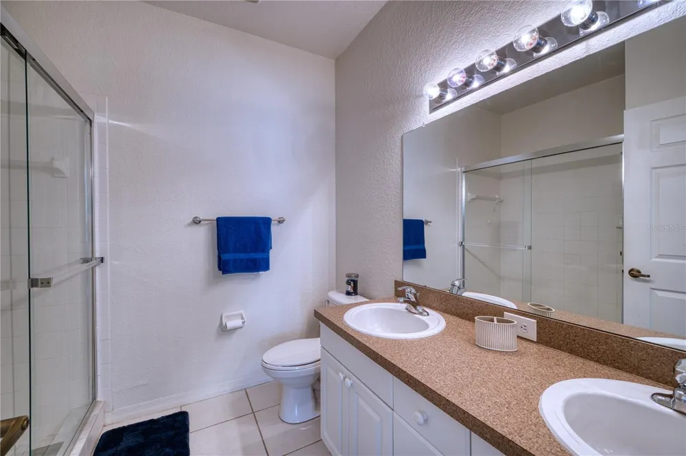 3980 MEDITERRANEA CIRCLE #522 Sarasota, FL 34233