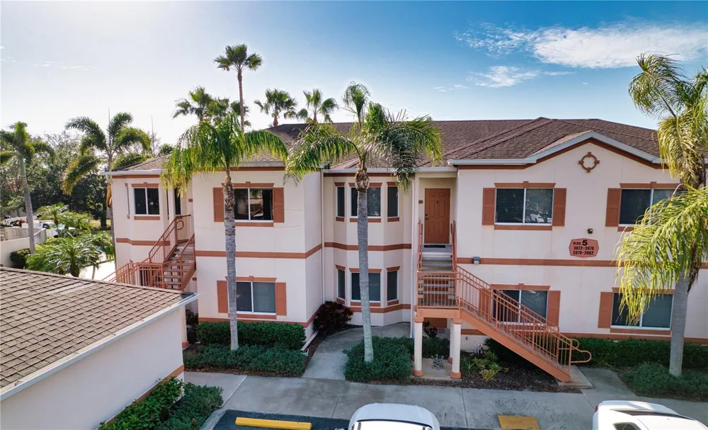 3980 MEDITERRANEA CIRCLE #522 Sarasota, FL 34233