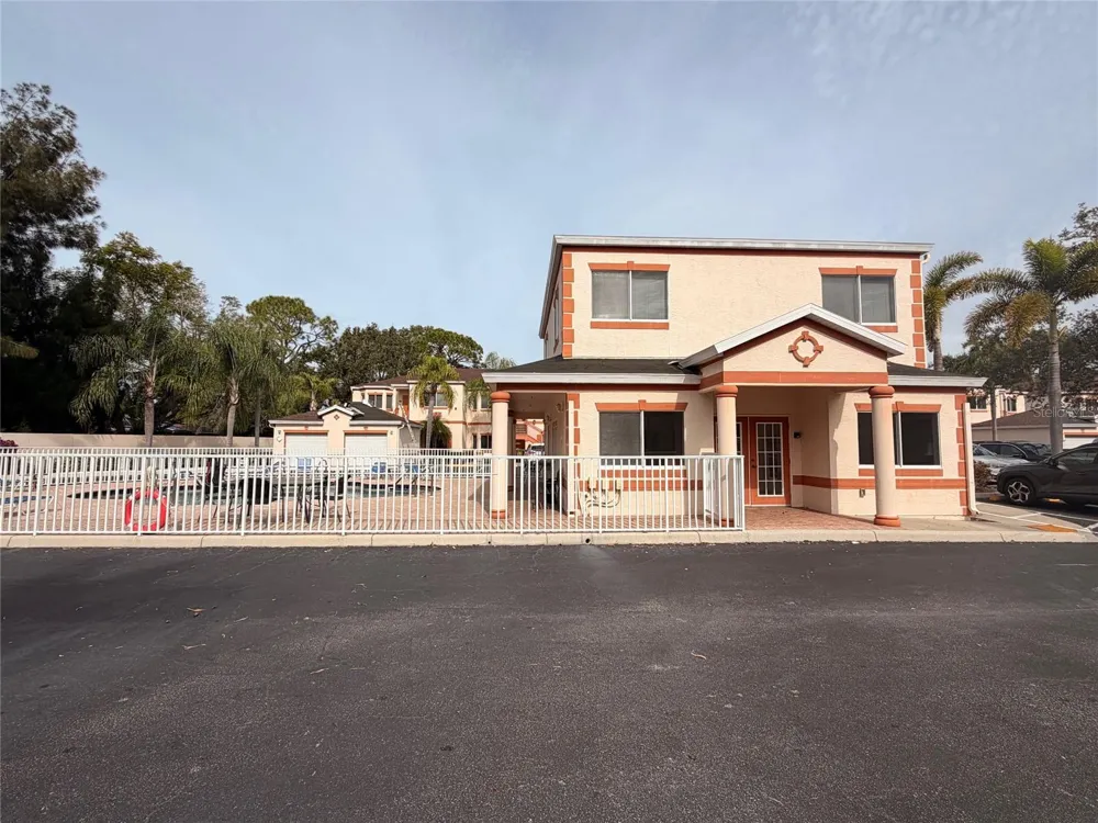 3980 MEDITERRANEA CIRCLE #522 Sarasota, FL 34233