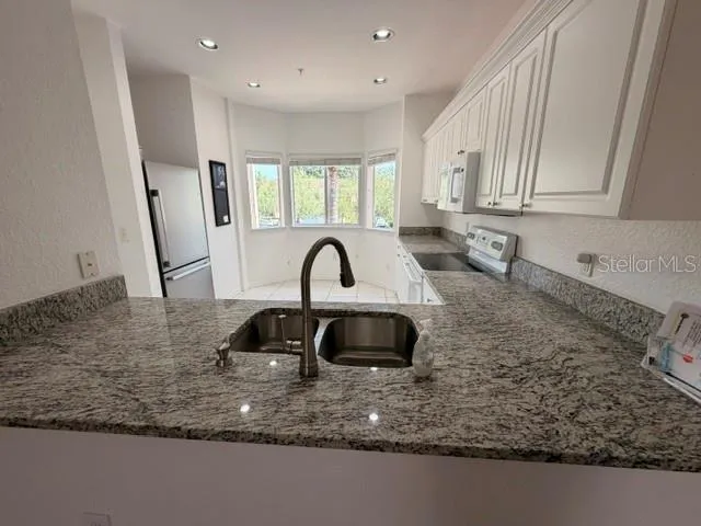 3980 MEDITERRANEA CIRCLE #522 Sarasota, FL 34233