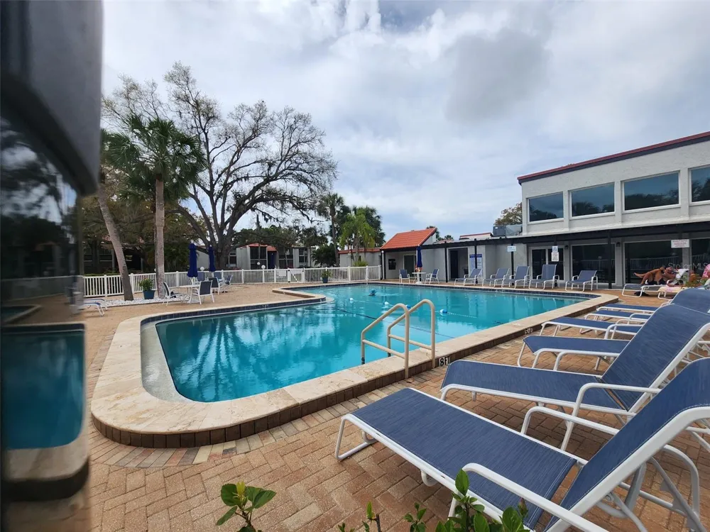 3249 BENEVA ROAD #204 Sarasota, FL 34232
