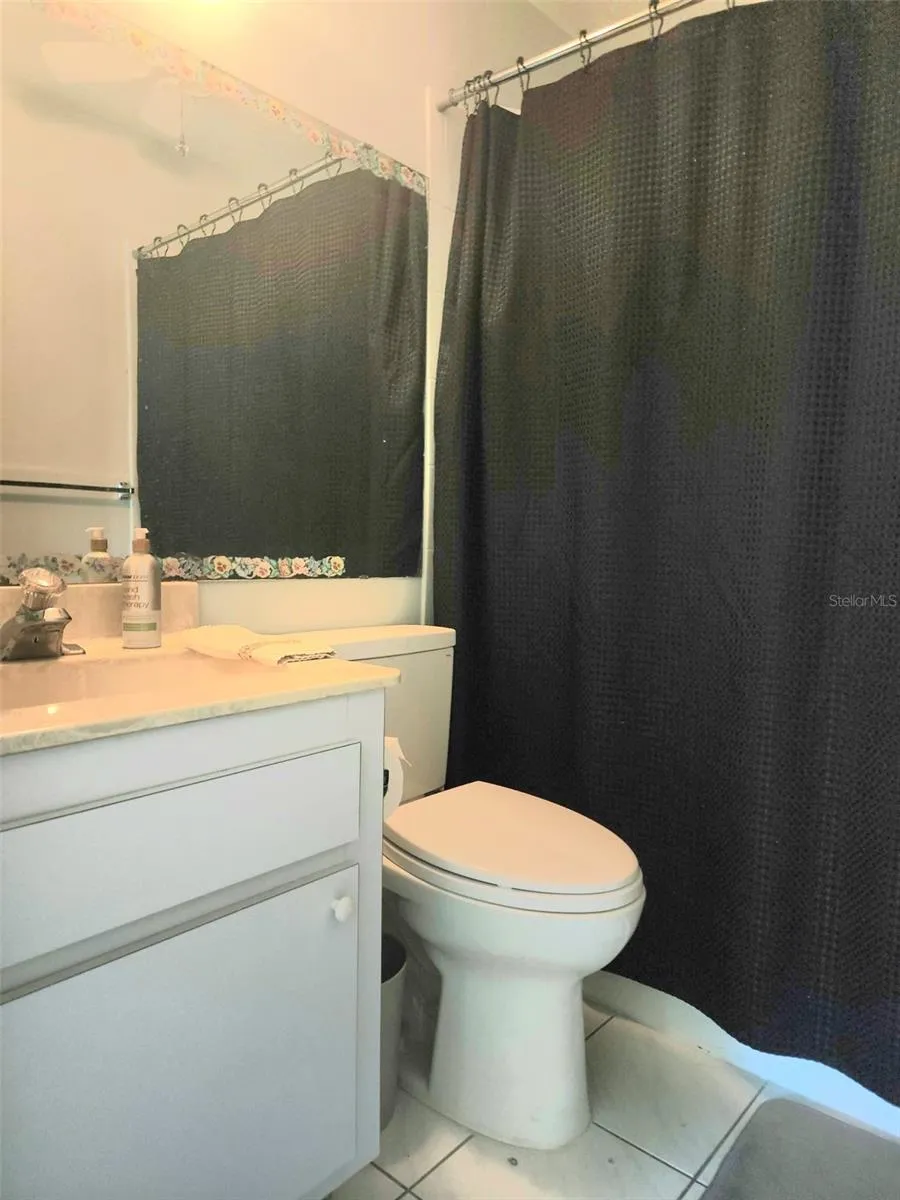 3249 BENEVA ROAD #204 Sarasota, FL 34232
