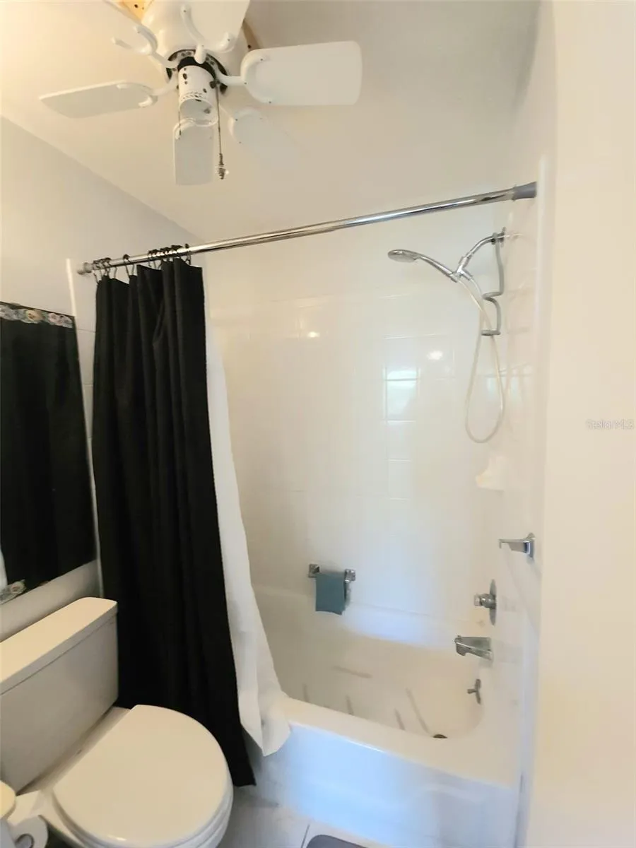 3249 BENEVA ROAD #204 Sarasota, FL 34232