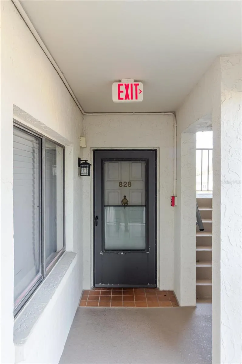 8211 BRENT STREET #828 Port Richey, FL 34668