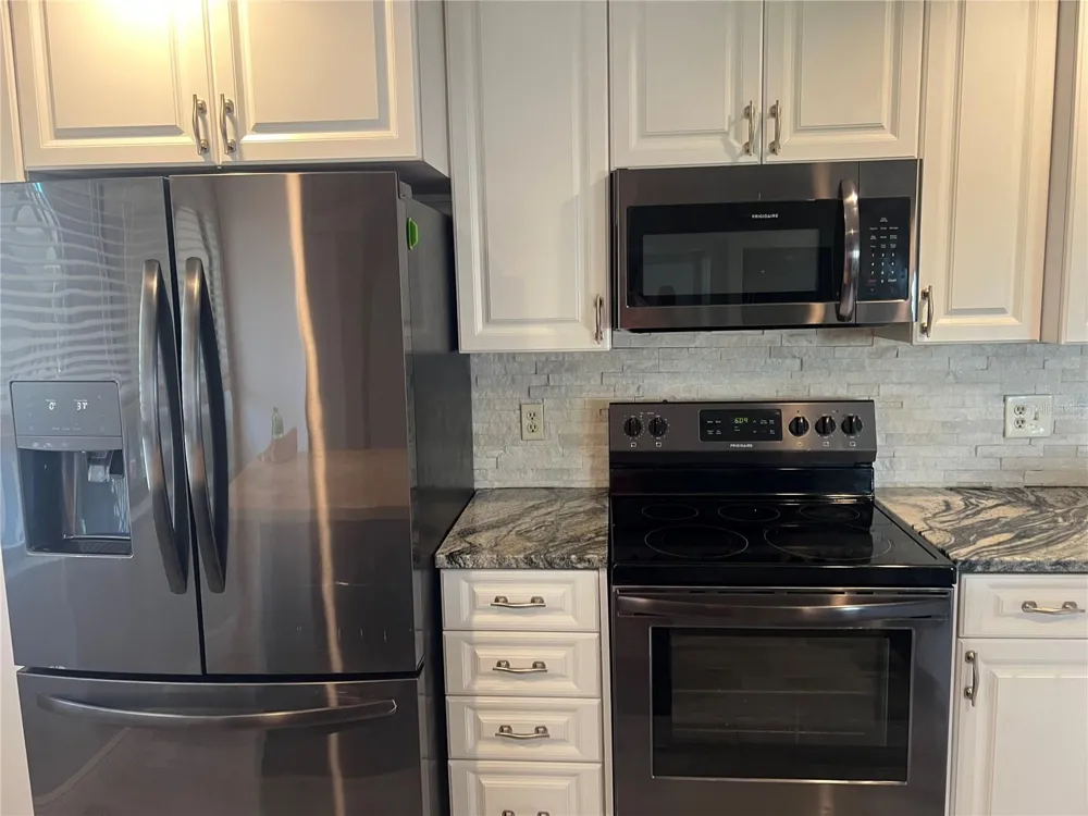 8211 BRENT STREET #828 Port Richey, FL 34668