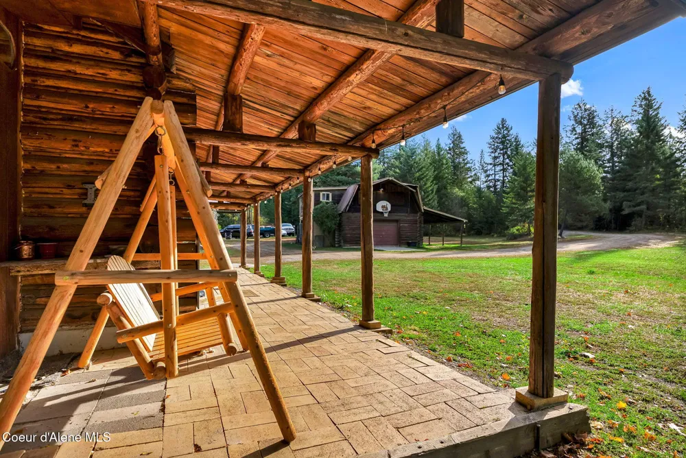 5077 W Nursery Lane Spirit Lake, ID 83869