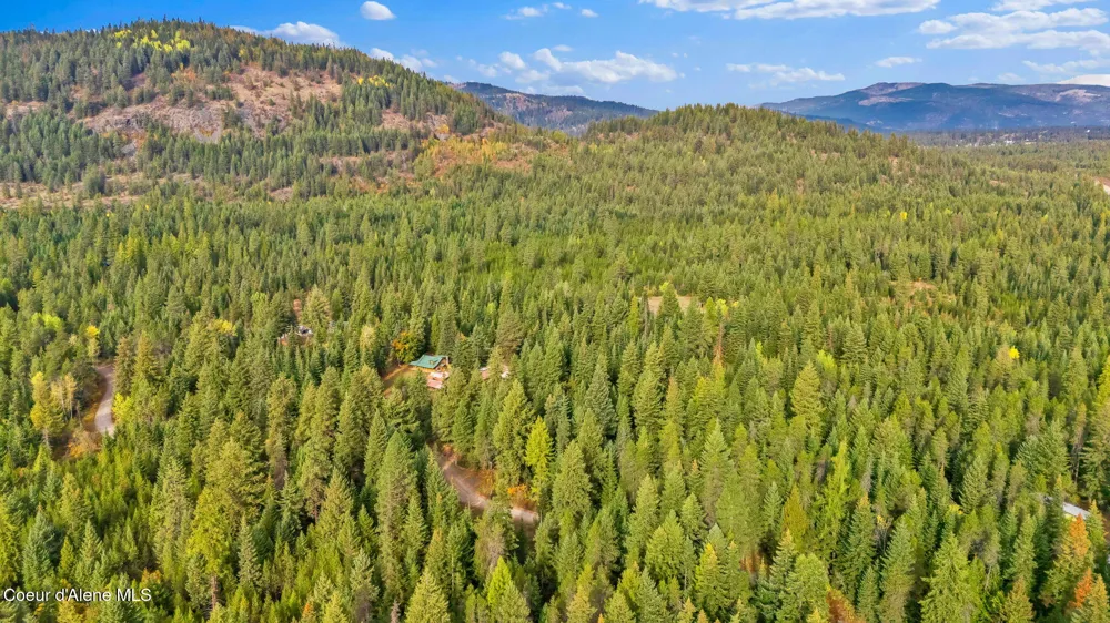 5077 W Nursery Lane Spirit Lake, ID 83869