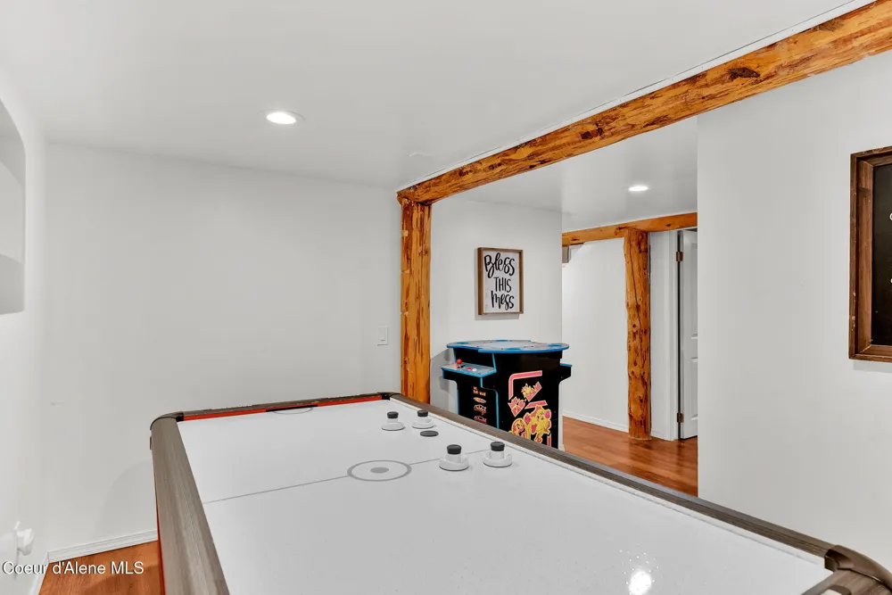 5077 W Nursery Lane Spirit Lake, ID 83869