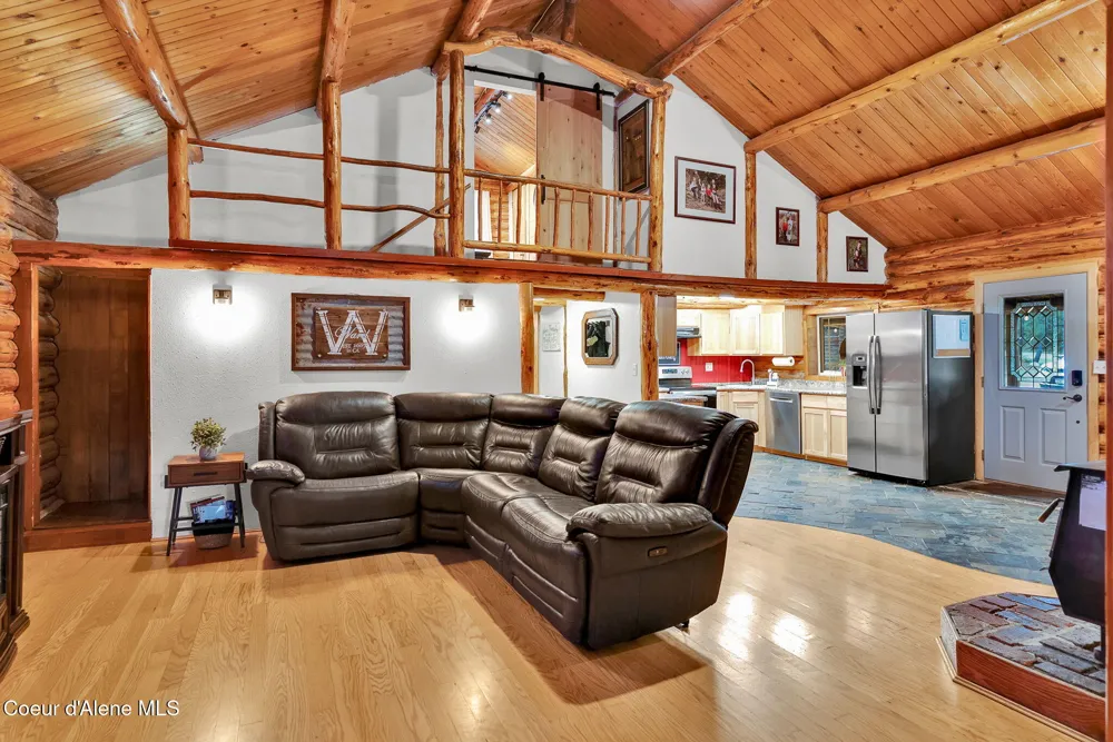 5077 W Nursery Lane Spirit Lake, ID 83869
