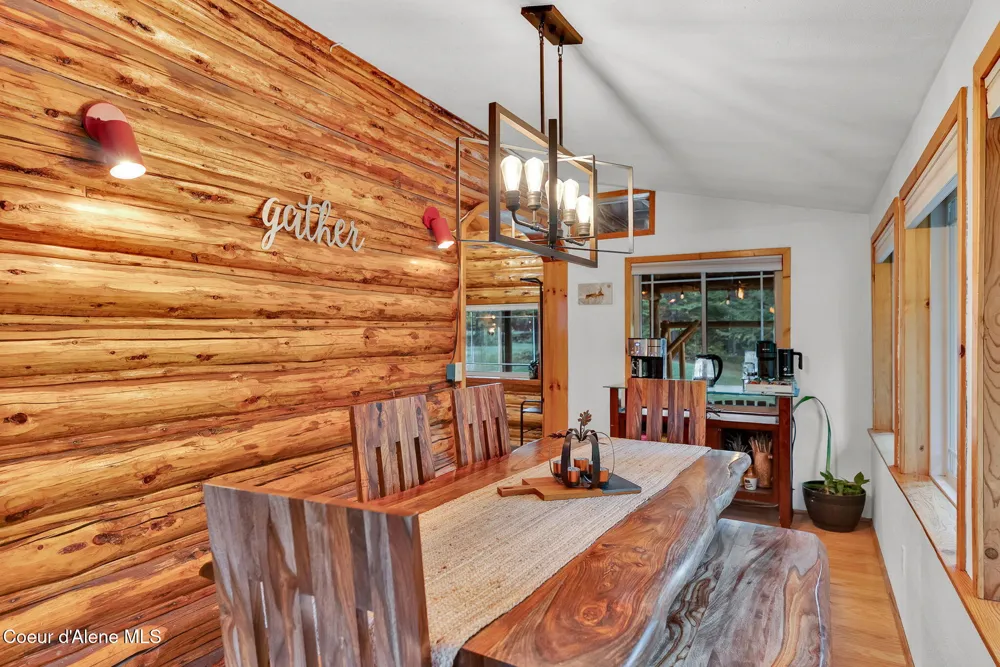 5077 W Nursery Lane Spirit Lake, ID 83869