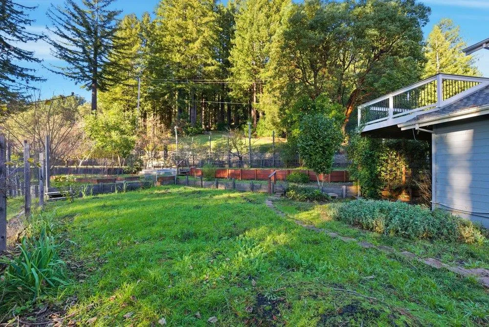 132 Pax Place Court Aptos, CA 95003