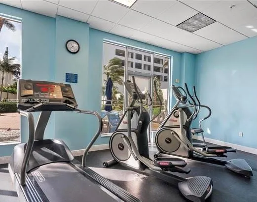 4001 S Ocean Dr #4M Hollywood, FL 33019
