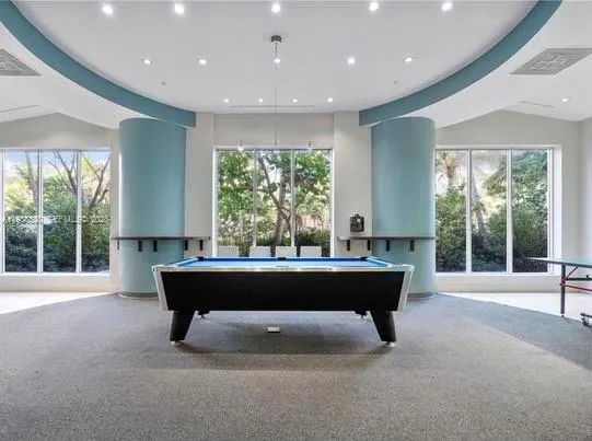 4001 S Ocean Dr #4M Hollywood, FL 33019