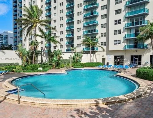 4001 S Ocean Dr #4M Hollywood, FL 33019