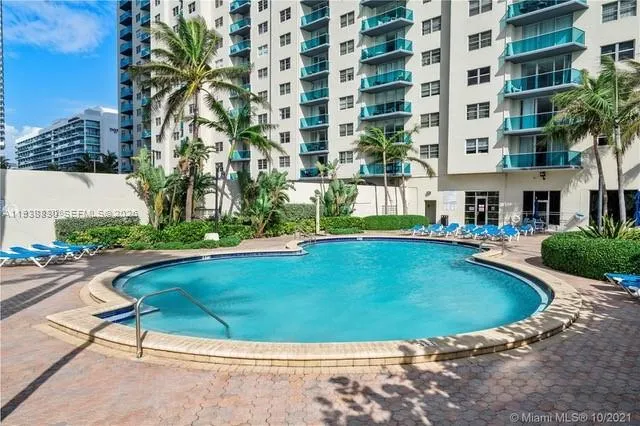 4001 S Ocean Dr #4M Hollywood, FL 33019