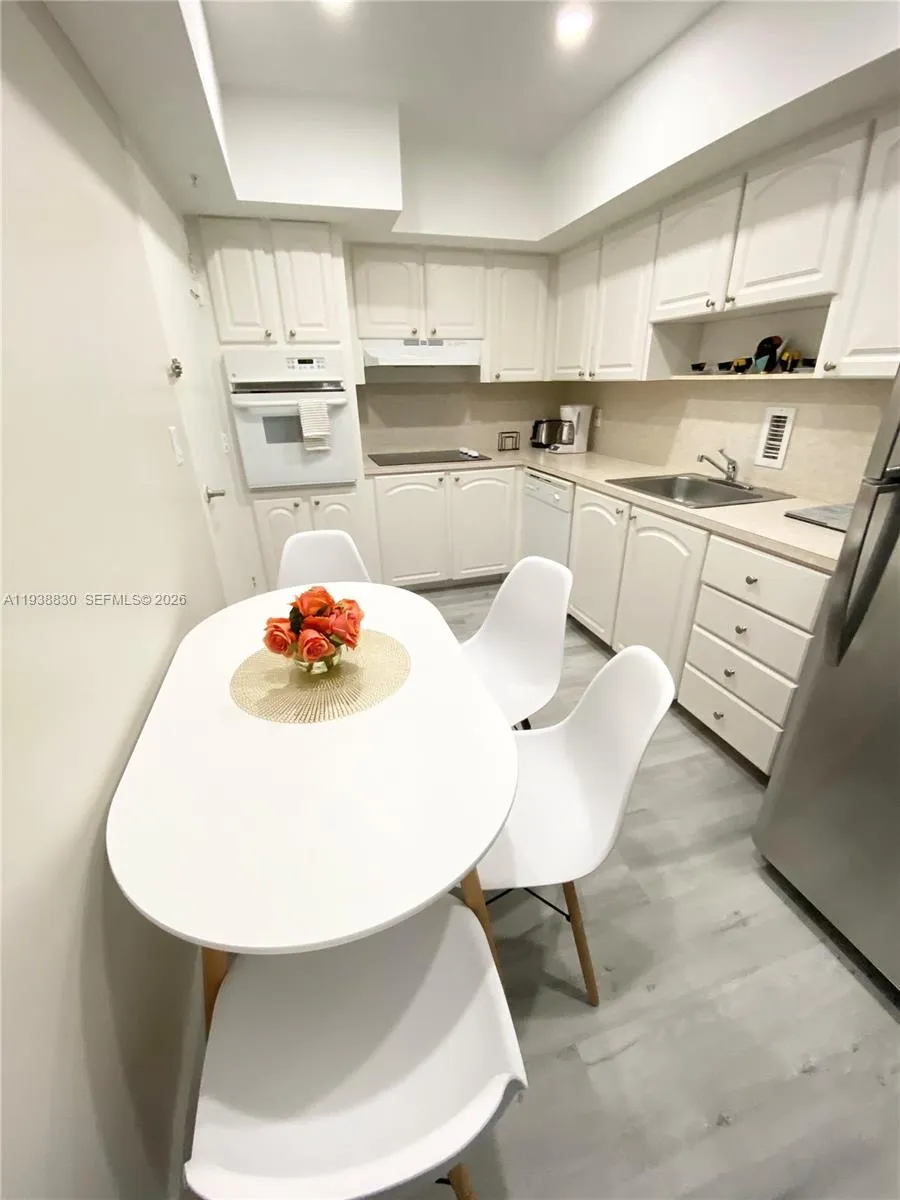 4001 S Ocean Dr #4M Hollywood, FL 33019