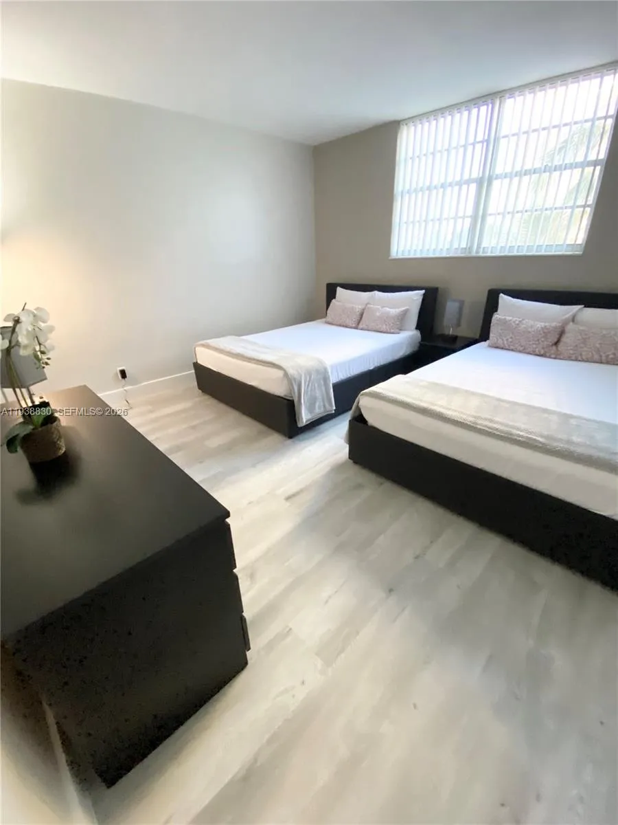4001 S Ocean Dr #4M Hollywood, FL 33019