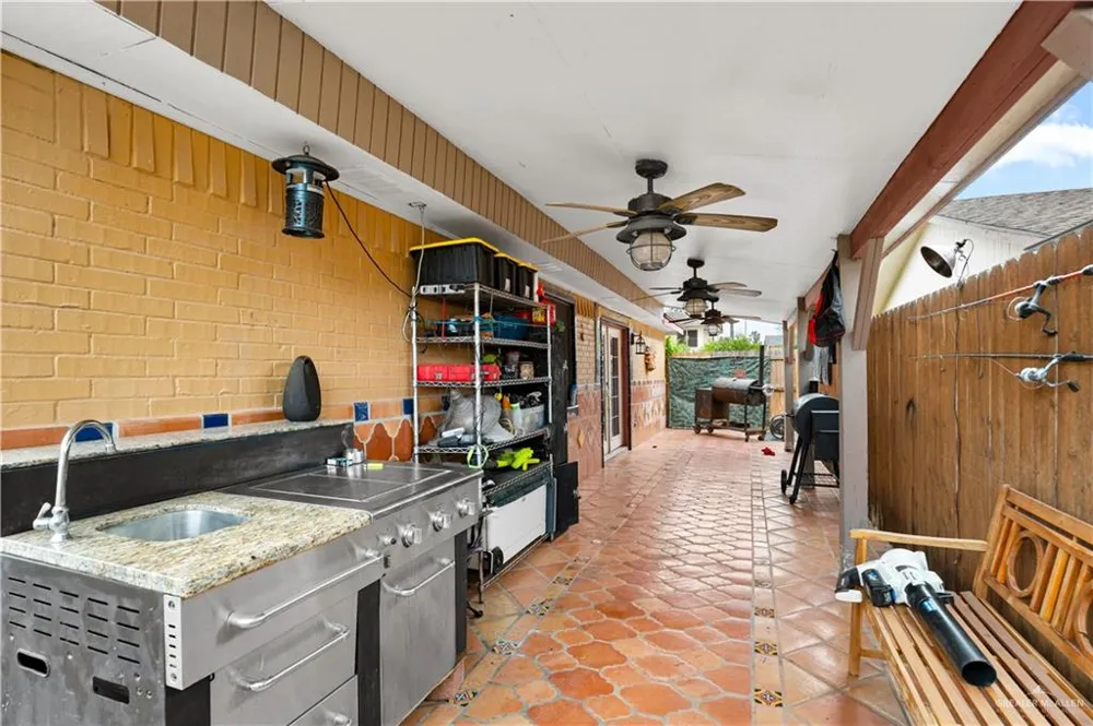 2721 27th Lane McAllen, TX 78501