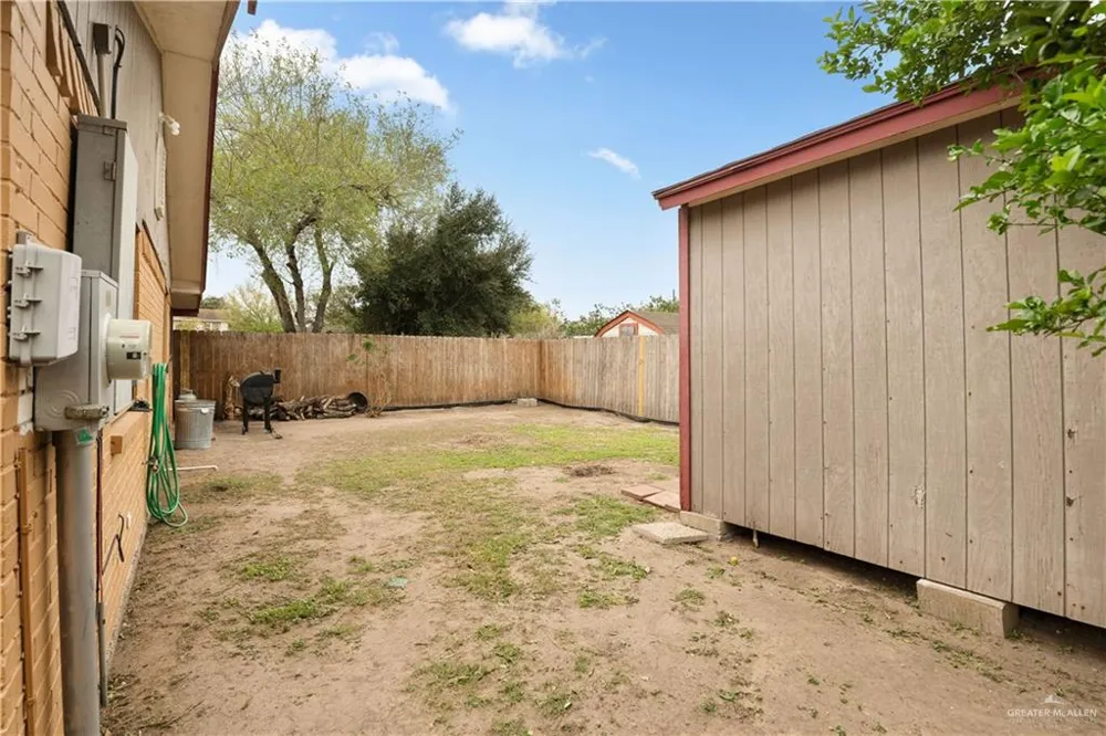 2721 27th Lane McAllen, TX 78501