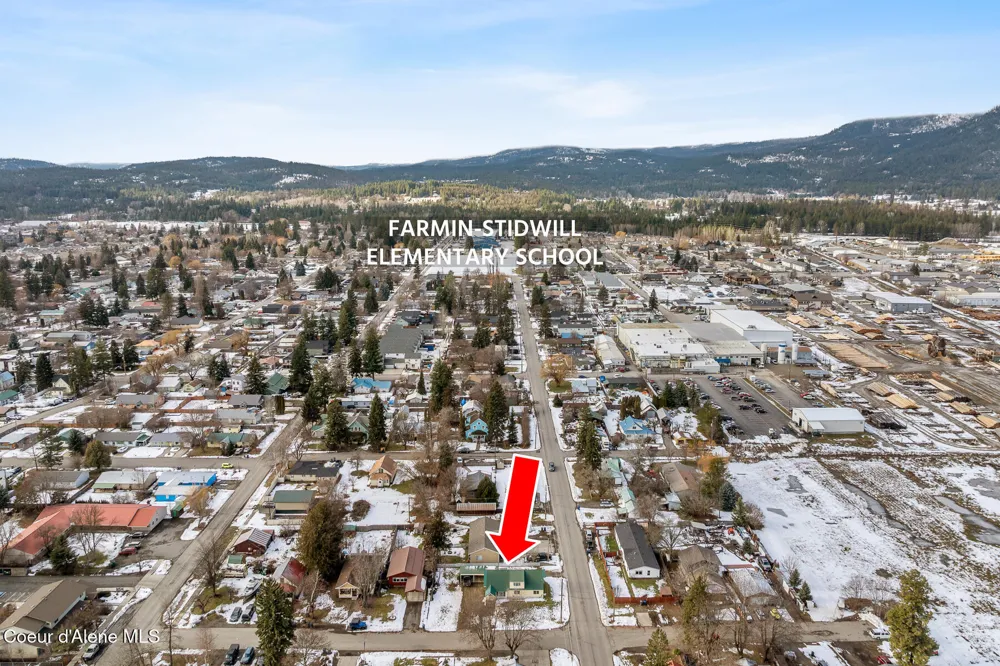 1021 Florence Avenue Sandpoint, ID 83864