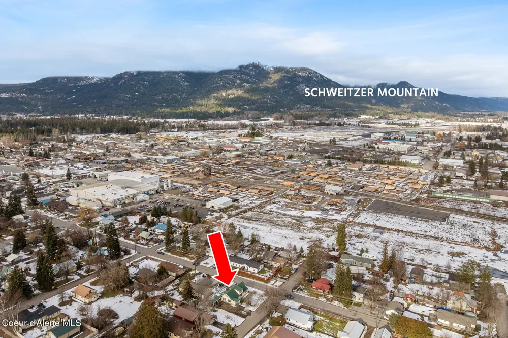 1021 Florence Avenue Sandpoint, ID 83864