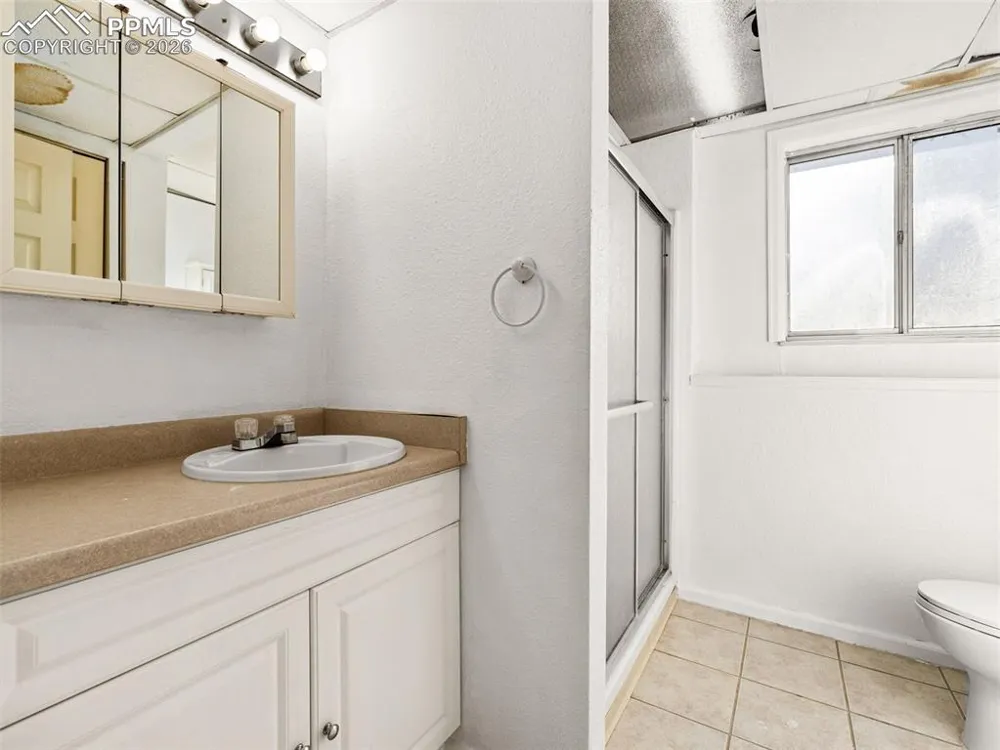 45 Archway Lane Pueblo, CO 81005