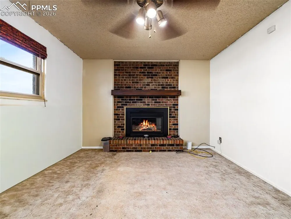 45 Archway Lane Pueblo, CO 81005