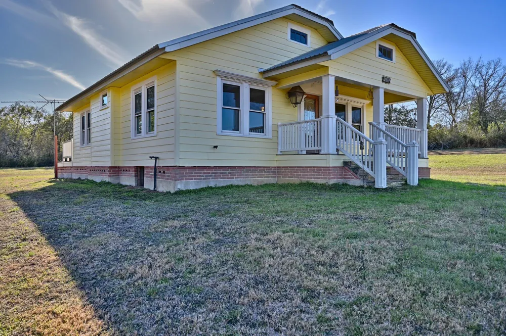 1804 Fm 109 New Ulm, TX 78950
