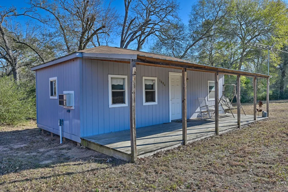 1804 Fm 109 New Ulm, TX 78950