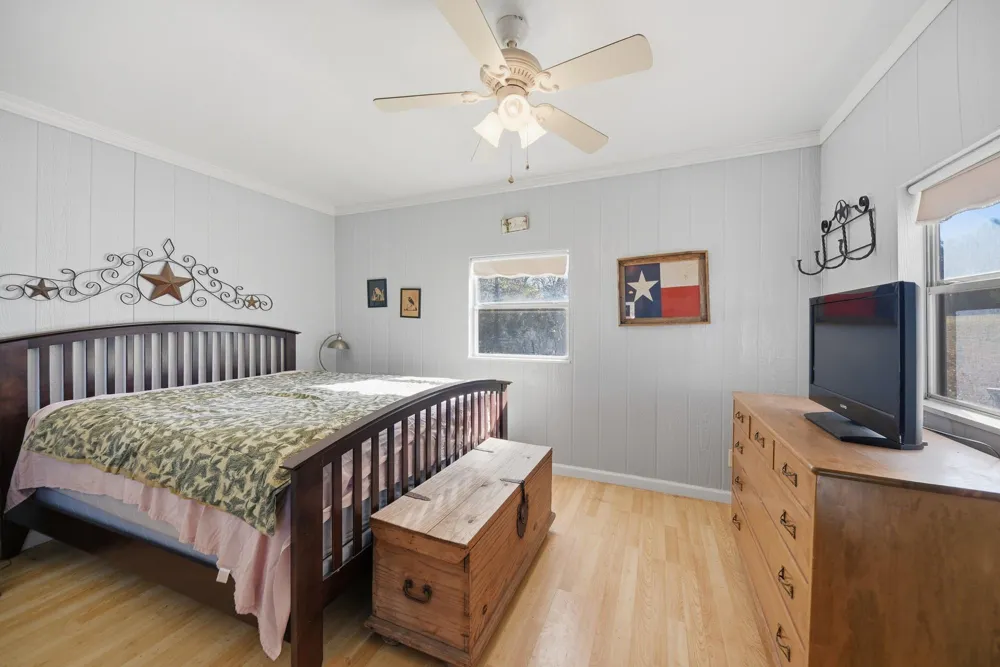 1804 Fm 109 New Ulm, TX 78950
