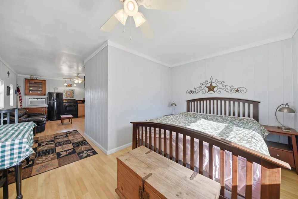 1804 Fm 109 New Ulm, TX 78950