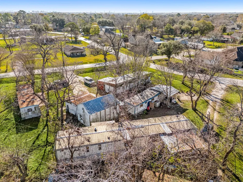 9405 Montgomery Lane La Porte, TX 77571