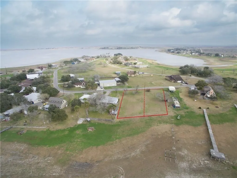 184 Zenna Drive Mathis, TX 78368