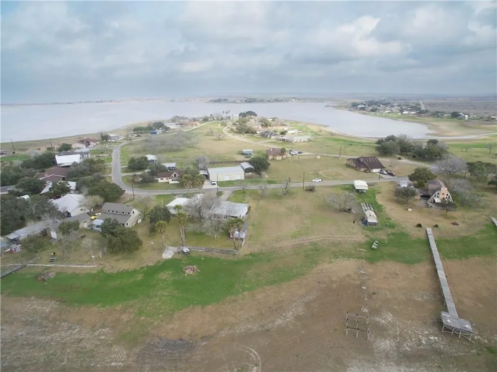 184 Zenna Drive Mathis, TX 78368