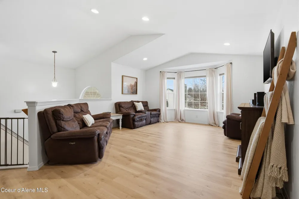 1049 Bainbridge Street Post Falls, ID 83854