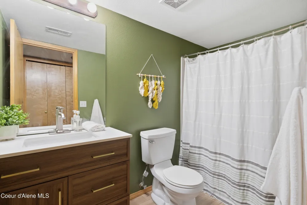 1049 Bainbridge Street Post Falls, ID 83854
