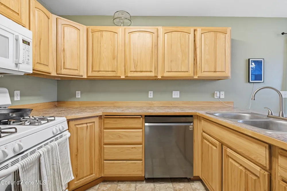 1049 Bainbridge Street Post Falls, ID 83854