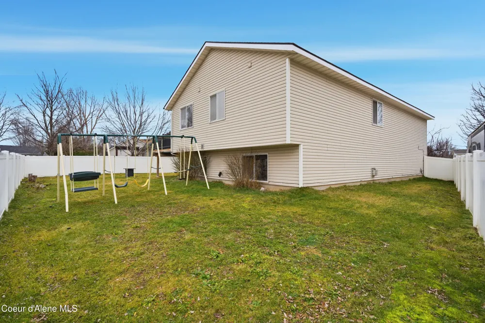 1049 Bainbridge Street Post Falls, ID 83854