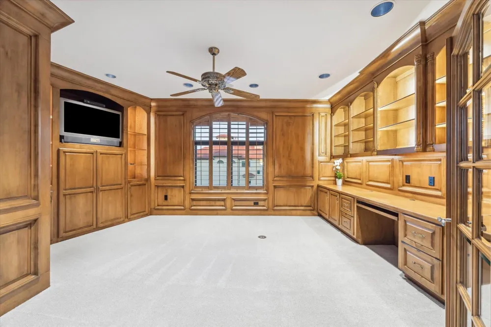 112 Bayou Lane Kemah, TX 77565
