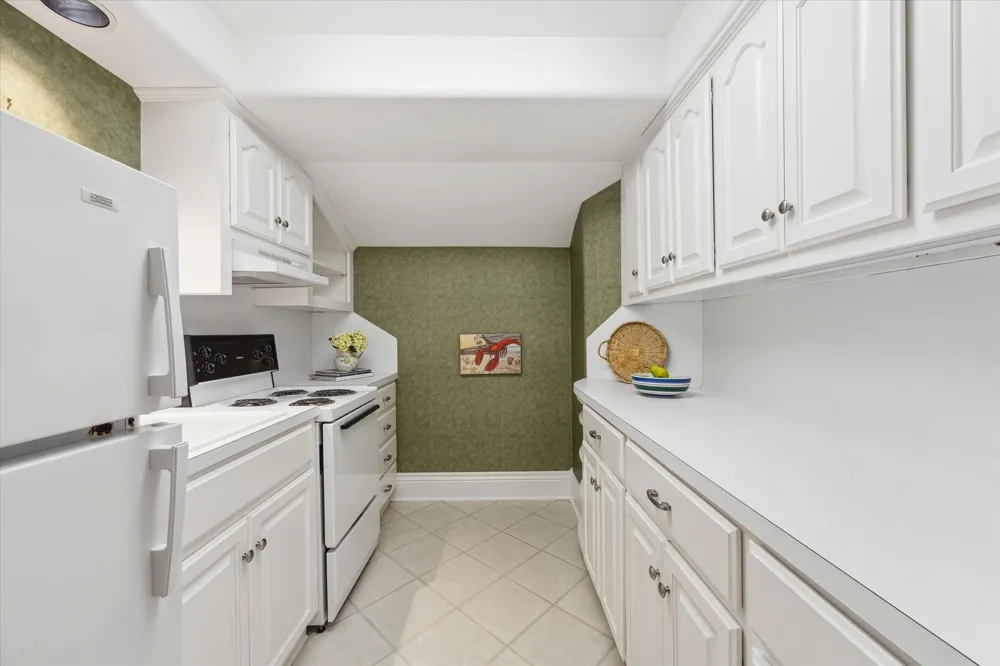 112 Bayou Lane Kemah, TX 77565