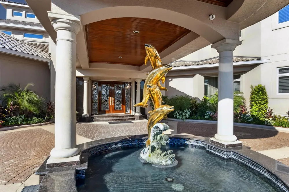 112 Bayou Lane Kemah, TX 77565