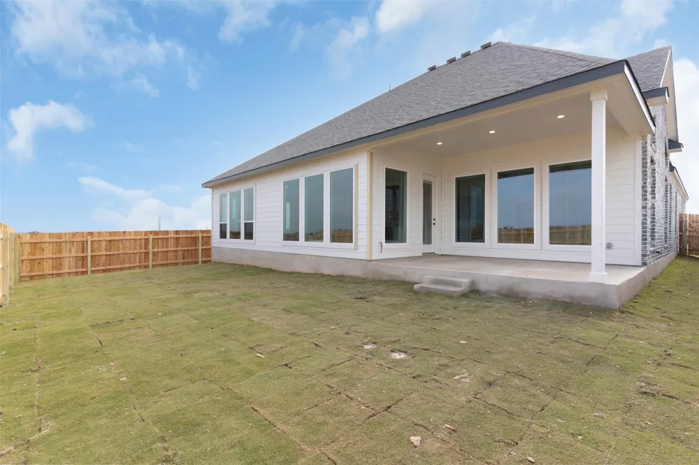 17308 Silverman Drive Pflugerville, TX 78660