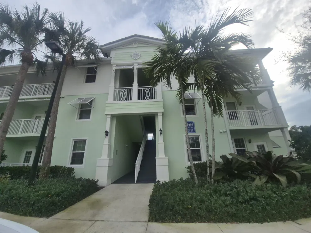 3601 High Ridge Way #105